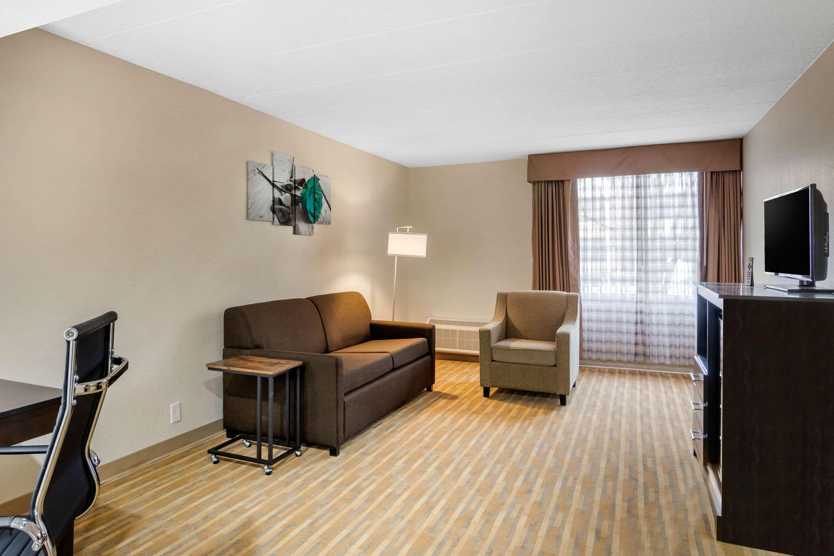 City Studios Inn & Suites Ruther Glen Exterior photo
