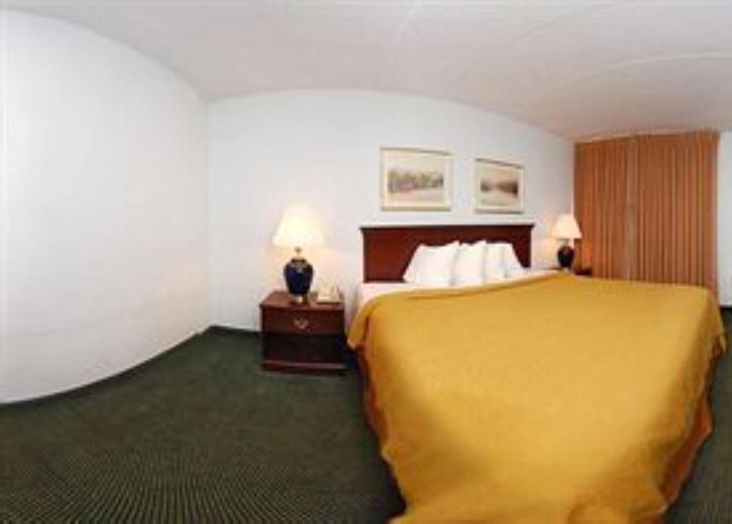 City Studios Inn & Suites Ruther Glen Room photo